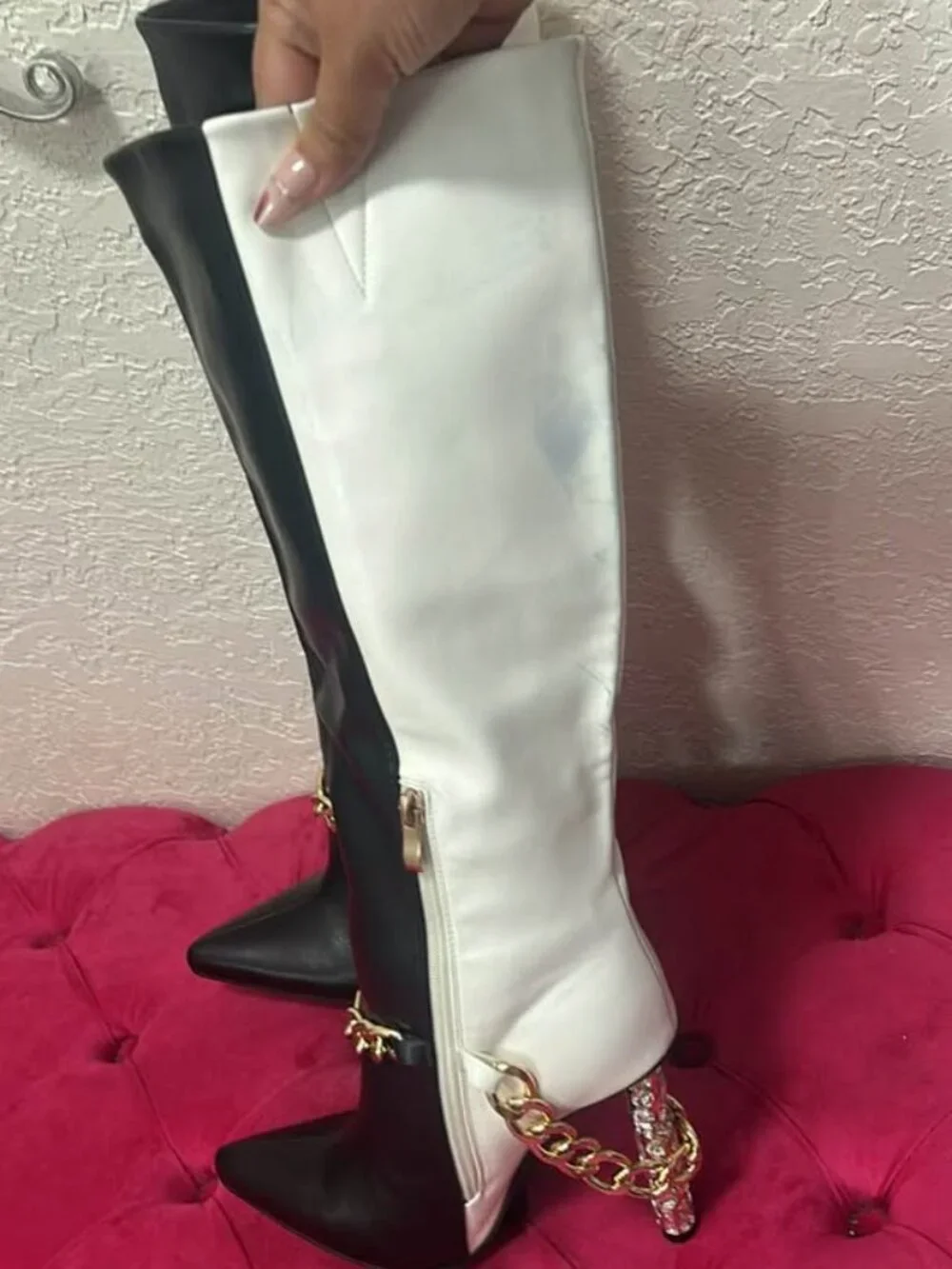 AZALEA WANG HARLOW KNEE HIGH CHAIN BOOT IN BLACK WHITE